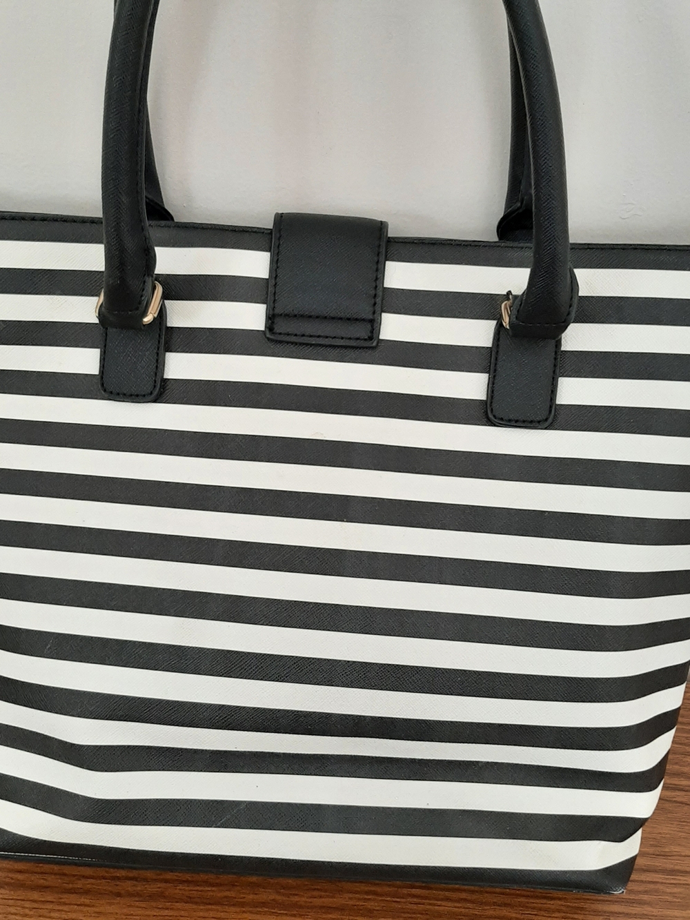 ALDO Black & White Striped Tote Bag - Picture 3 of 11